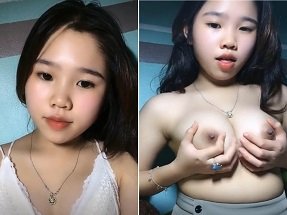 sex lq Anh trai hết hồn trước cô em kế cả gan thủ dâm tại phòng khách